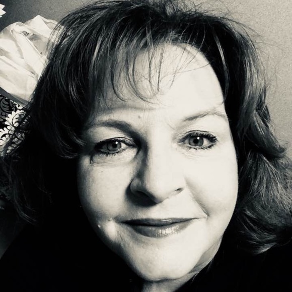 Meet your Posher, Victoria - Picture 2 of 2